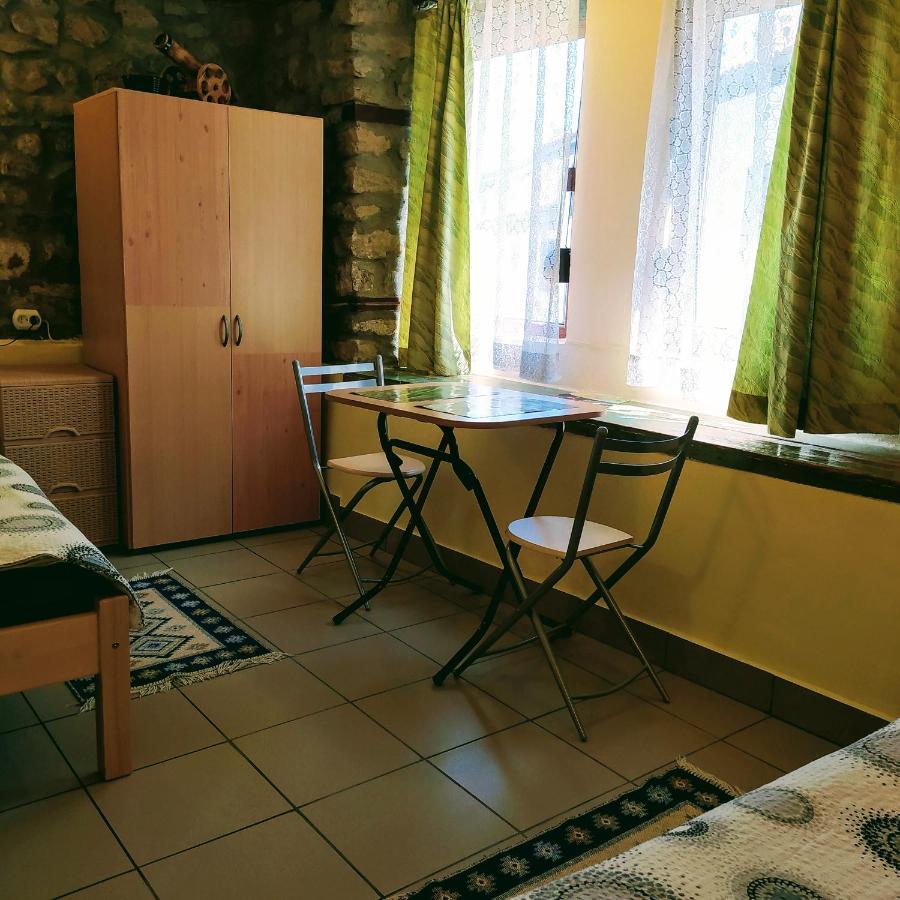 Authentic Guest Stay in the heart of Veliko Tarnovo Студио с изглед към Царевец Екстер'єр фото